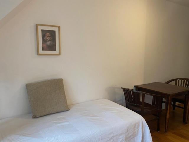 Die Strumpffabrik - Guesthouse Kerpen  Phòng bức ảnh